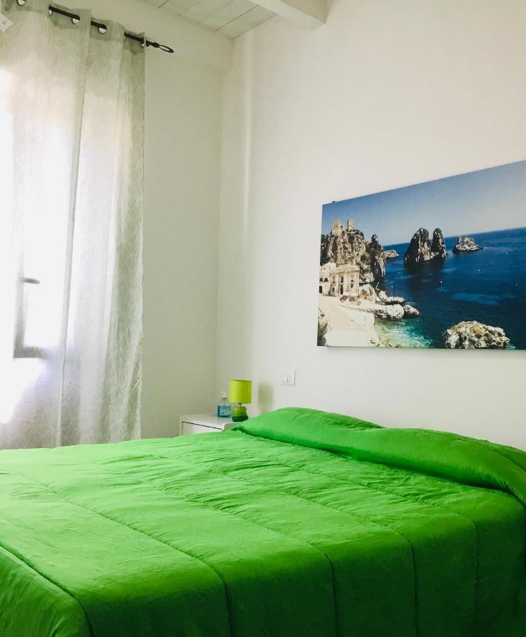 Camere Simona 卡斯泰拉马莱 外观 照片